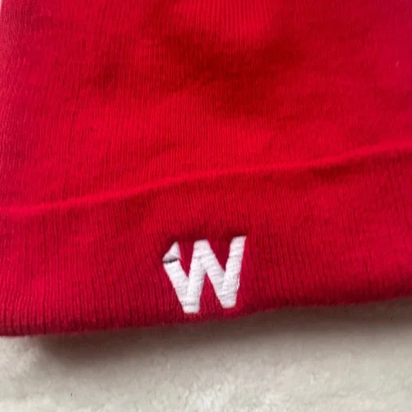 Red Beanie Hat with White W Logo Embroidered Cuffed Knit Winter Warm - Picture 2 of 5